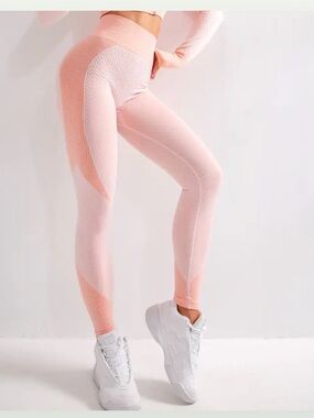 Seamless High-Waist Pink Sculpting workout set - multiple sizes available